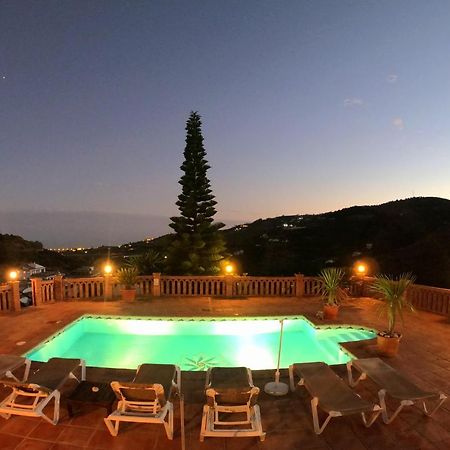 Villa Casa La Araucaria à Frigiliana Extérieur photo