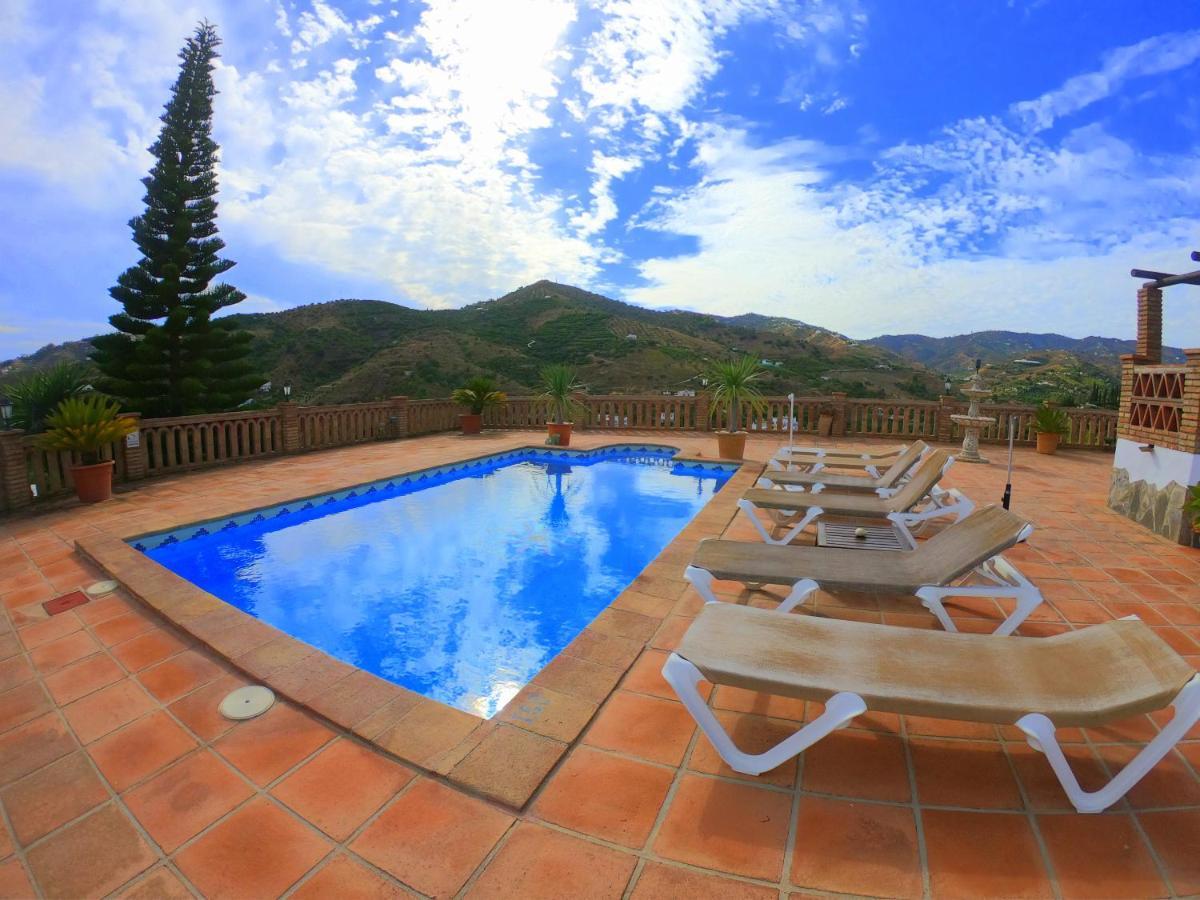 Villa Casa La Araucaria à Frigiliana Extérieur photo