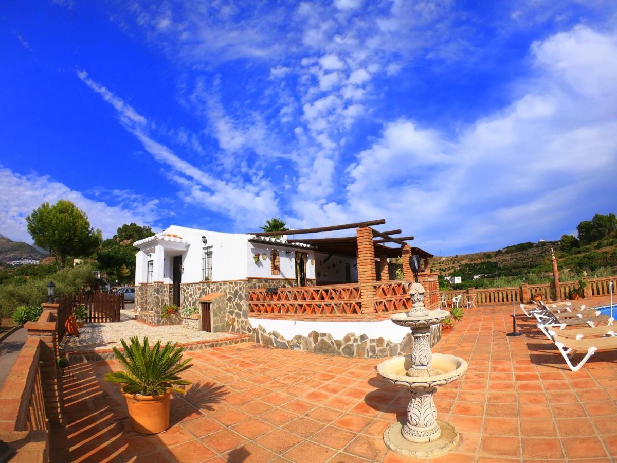 Villa Casa La Araucaria à Frigiliana Extérieur photo