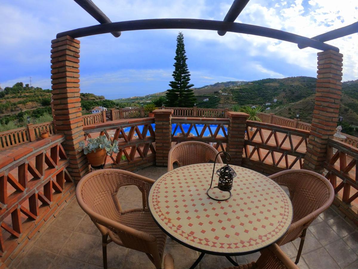 Villa Casa La Araucaria à Frigiliana Extérieur photo